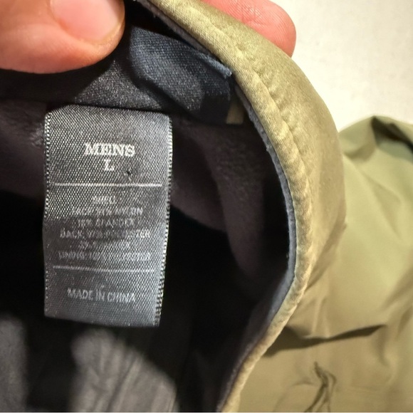 REI Men's Green Soft Shell Long Sleeve Full Zip Jacket Coat Sz Large Nylon Flaws - Picture 4 of 9